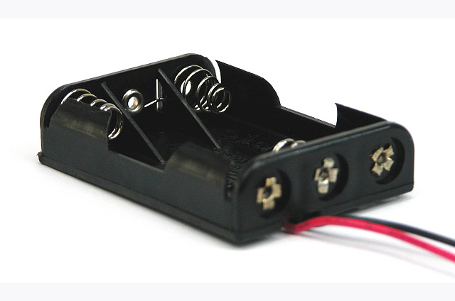 Batterijhouder 3x Microcel (AAA) met 15cm kabel - gesloten kast