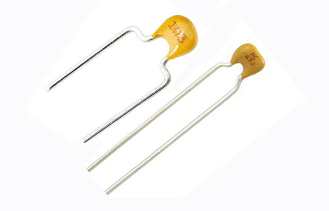 Keram. multilayer 150pF 50V NP0 5% e=2,5mm