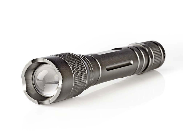 Zaklamp 3W met een lichtbereik van 120mtr batterij gevoed